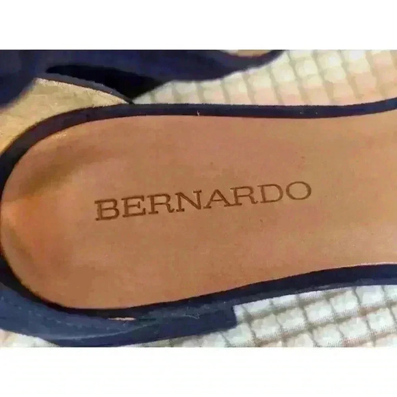 Bernardo Jalena Heeled Navy Blue Suede Sandal Womens Size 8.5 - Picture 9 of 11
